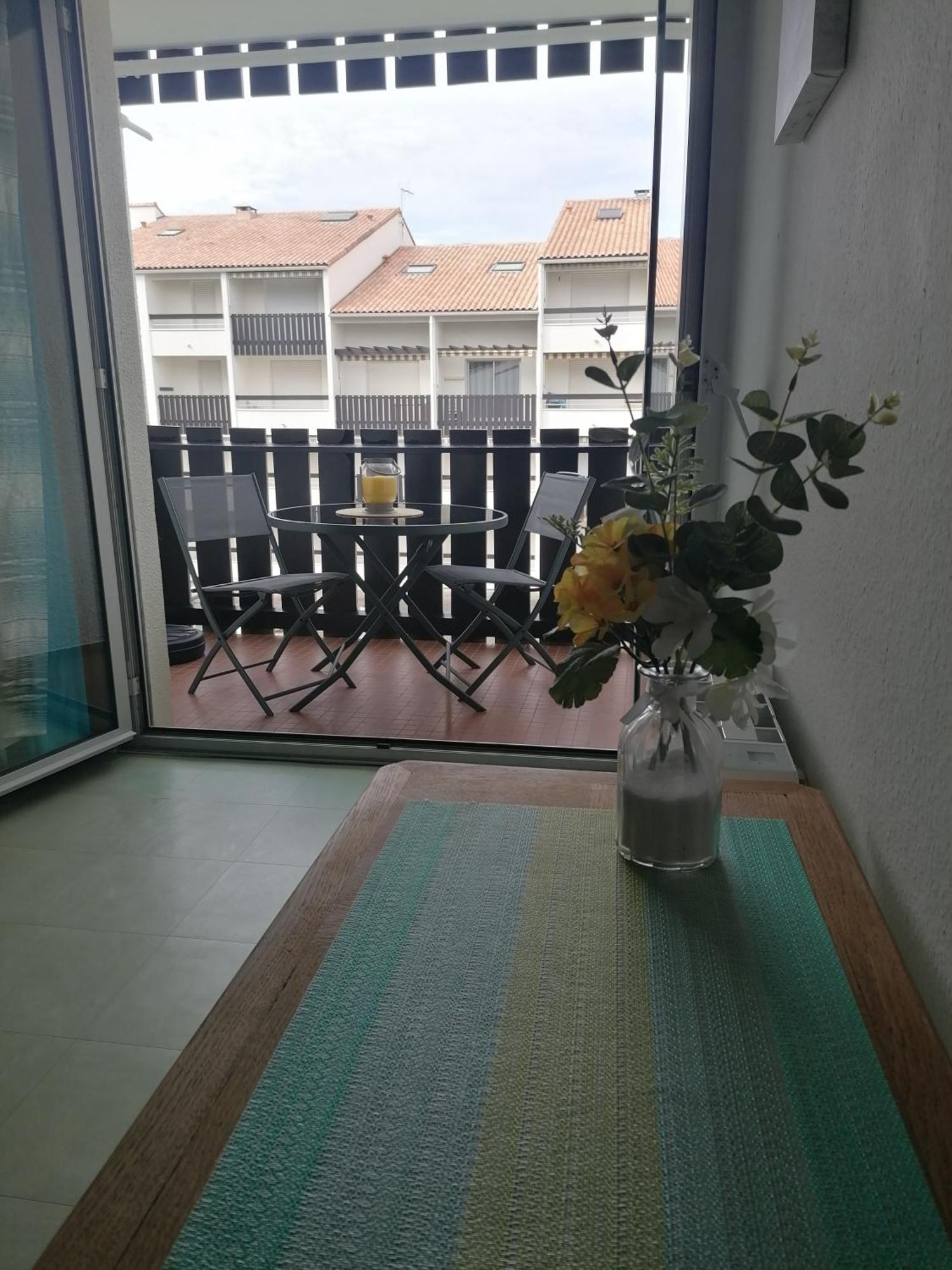 Agreable Studio Avec Terrasse A150M De La Plage Apartment Сен-Жорж-дьо-Дидон Екстериор снимка
